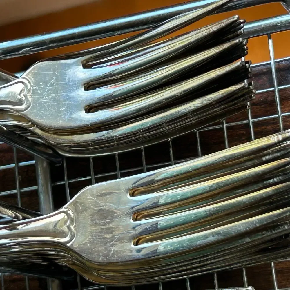 Oneida 118 piece flatware set King James 1881 w/ serving pieces